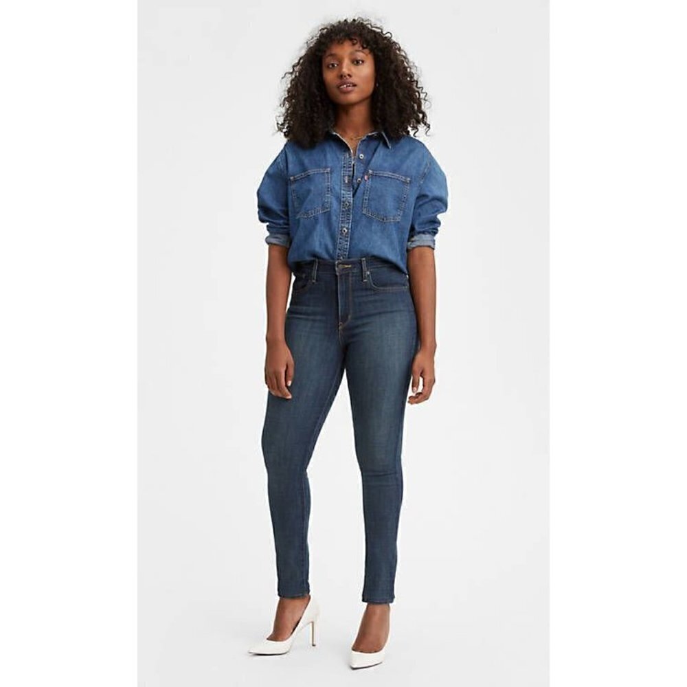 Levi's 721 High Rise Skinny Dark Wash Jeans 30‎